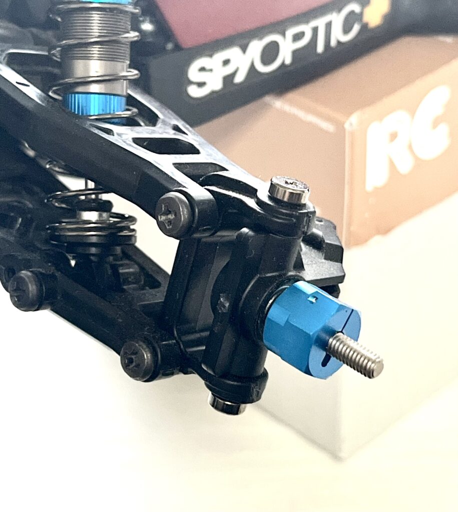 Front wheel hub and axle