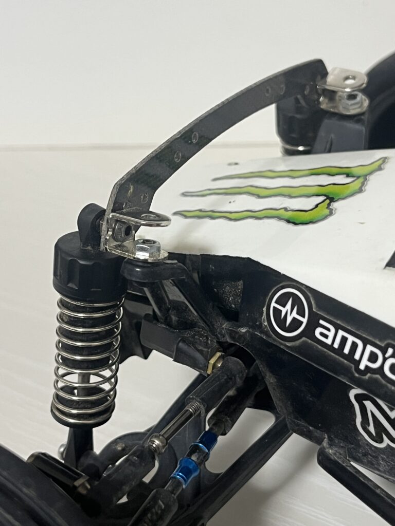 Double wishbone suspension