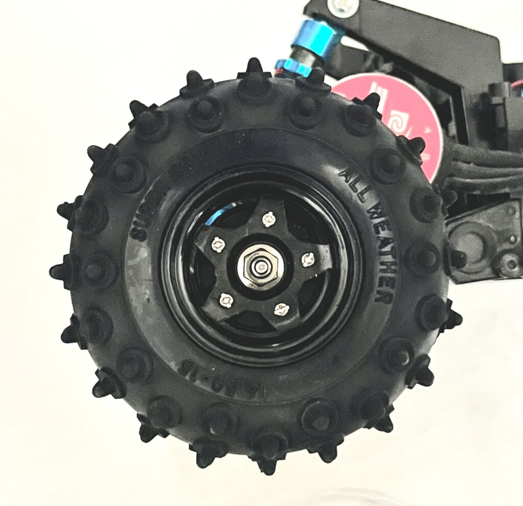 Hornet-style rear tire