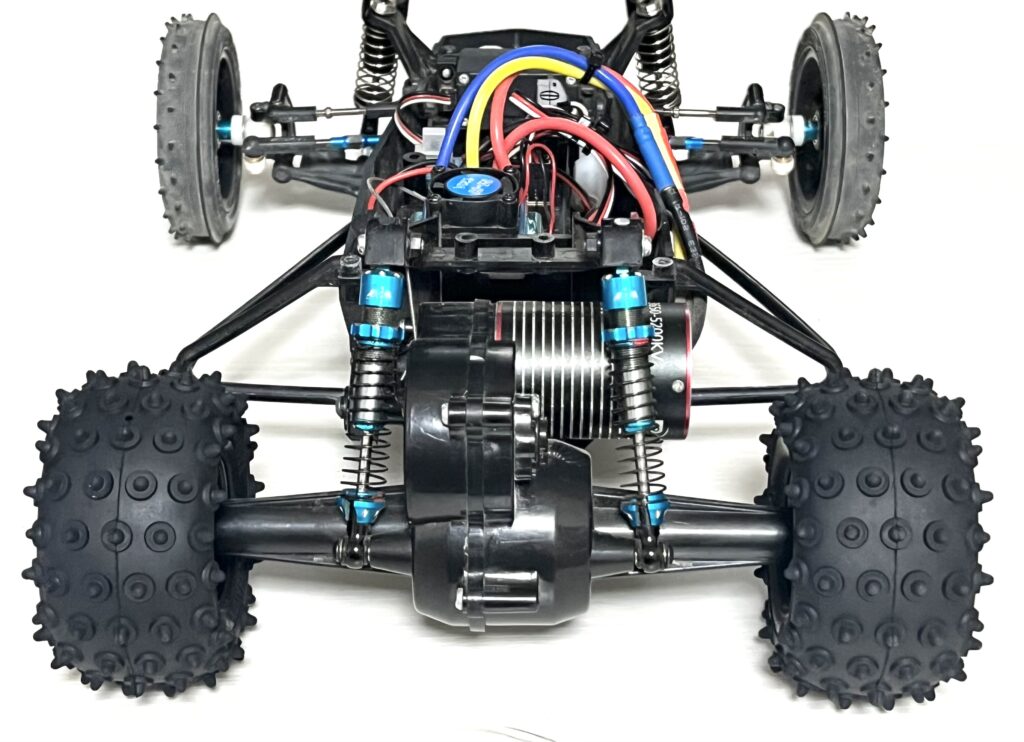 リアタイヤ取り付け後の後ろからの写真