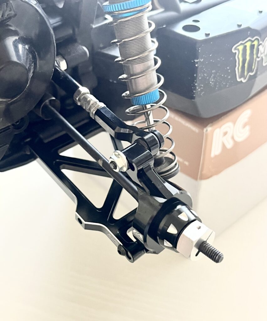 交換後のリアの斜め後ろからの写真